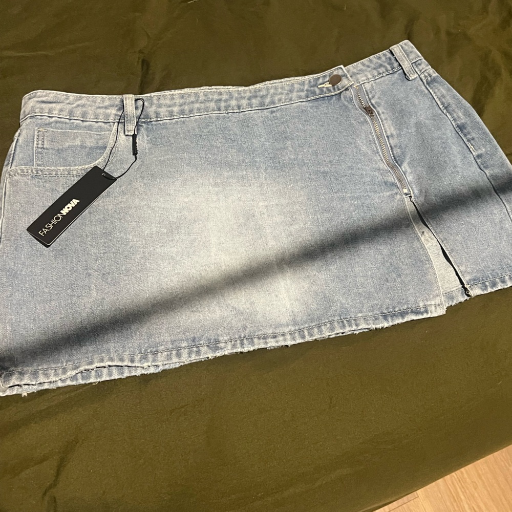 Fashion nova Mini skirt